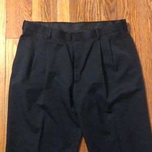 Haggar Black 38/32 dress pants 👖